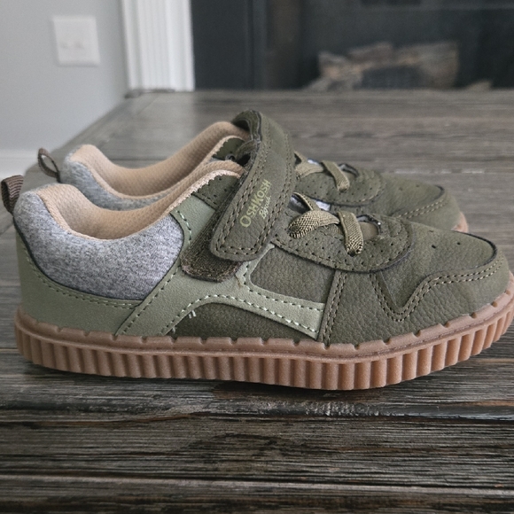 OshKosh B'gosh Olive Green Kids Sneakers - Picture 1 of 5